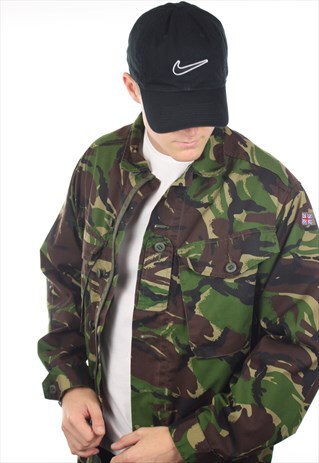 VINTAGE ARMY CAMO ZIP UP JACKET