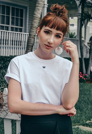 MINI BEE EMBROIDERED WHITE T-SHIRT