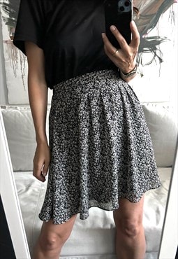 Full Circle Floral Skirt - M