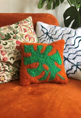 THE DELICIOSA MINI CUSHION
