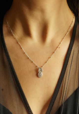 TROPICAL PINEAPPLE PENDANT