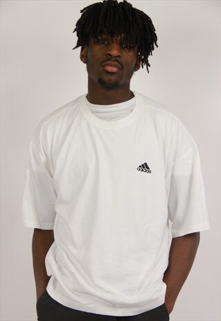 VINTAGE ADIDAS TSHIRT