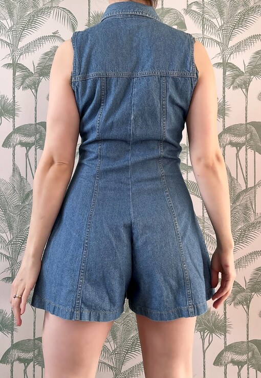 garment image