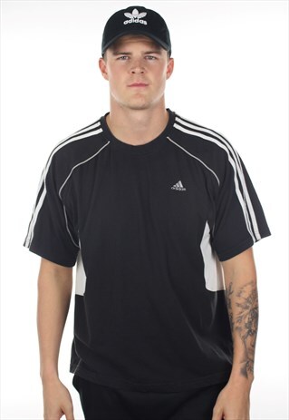 VINTAGE ADIDAS SMALL LOGO T SHIRT TEE