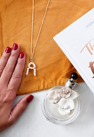 PEARL MONOGRAM INITIAL 'A' GOLD CHAIN STATEMENT NECKLACE