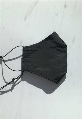 BLACK REFLECTIVE FACE MASK COVERING