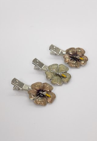 THE VINTAGE SILVER ENAMEL FLOWER HAIR CLIP SET OF 3
