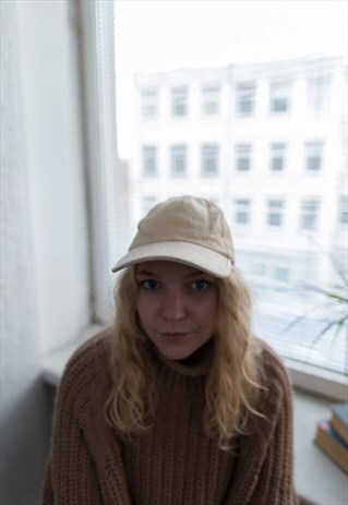 VINTAGE 90'S BEIGE STRAW CAP