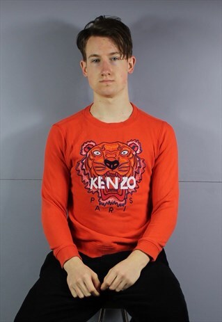 VINTAGE KENZO PARIS SWEATSHIRT IN RED WITH EMBROIDERED LOGO.