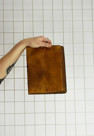 VINTAGE 70S TOOLED LEATHER BOOK COVER/TABLET CASE