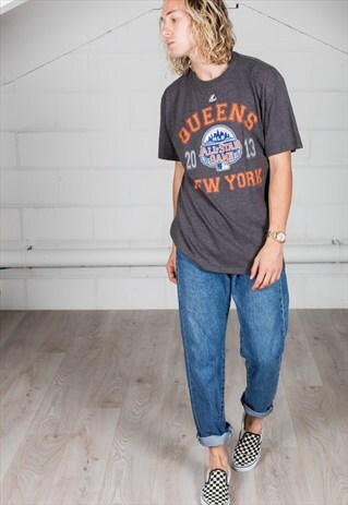 VINTAGE QUEENS NY UNISEX T-SHIRT