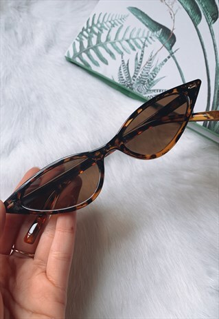 ULTRA SLIM CAT EYE SUNGLASSES, TORTOISE SHELL