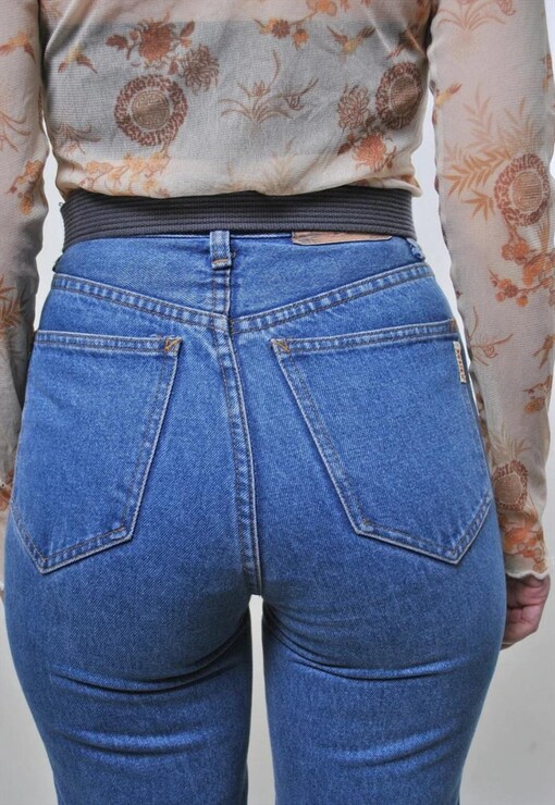 garment image