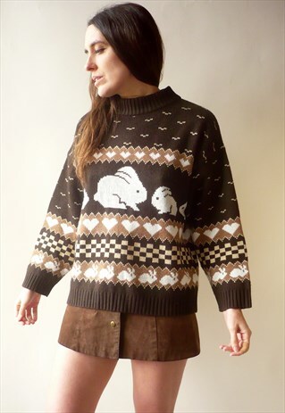 1980'S VINTAGE NOVELTY RABBIT & HEART PATTERN KNITTED JUMPER