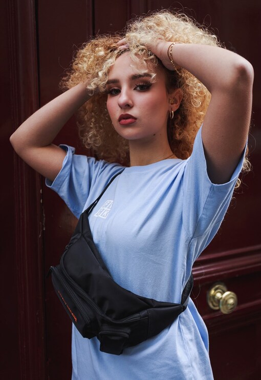 garment image