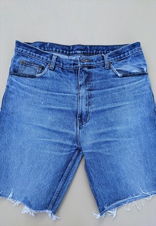 VINTAGE LEVI STRAIGHT LEG BLUE BERMUDA SHORTS