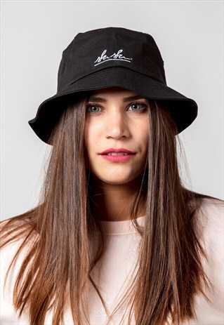 BUCKET HAT BLACK