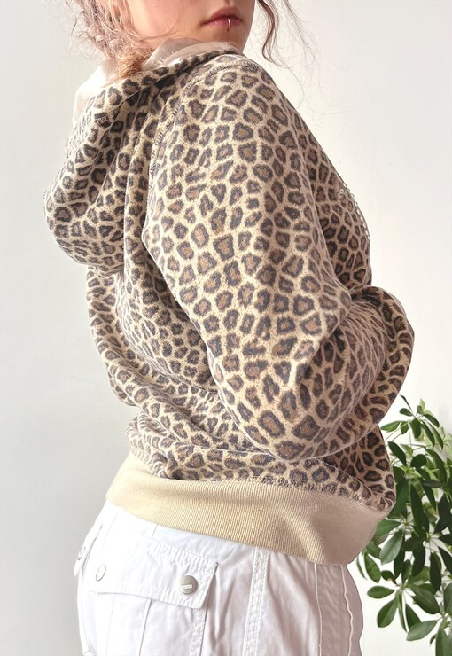 garment image