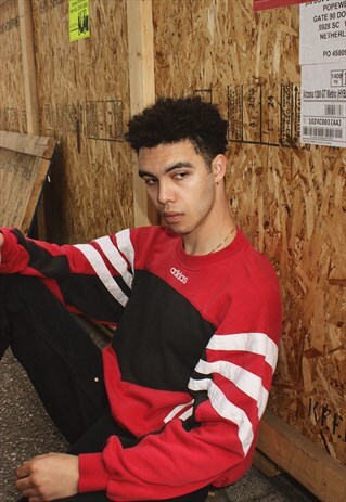 VINTAGE ADIDAS RED AND BLACK SWEATSHIRT