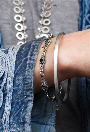 DAINTY BOHEMIAN BLACK ONYX BRACELET