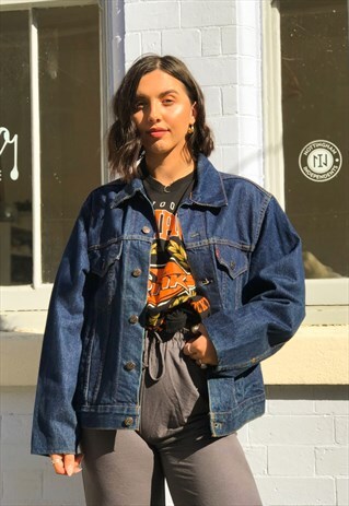 VINTAGE BLUE LEVI'S DENIM JACKET