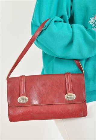 VINTAGE LEATHER CLUTCH