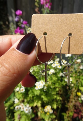 CROSS HOOPS
