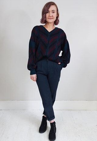 VINTAGE 90'S GREEN AND RED V-NECK JUMPER