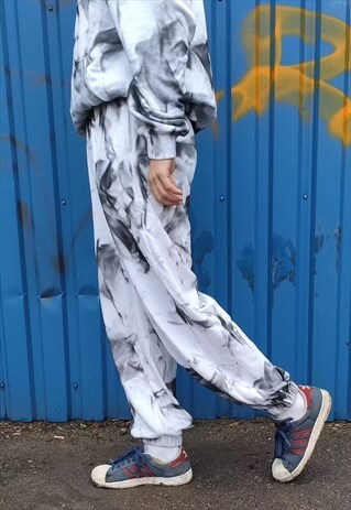 TIE-DYE GRADIENT JOGGERS BLEACHED OVERALLS IN WASHED GREY
