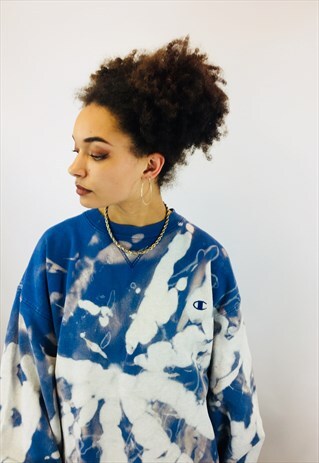 VINTAGE CHAMPION ACID WASH DISTRESSED SWEATSHIRT