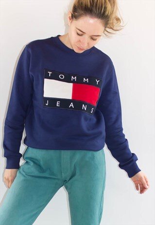 RETRO TOMMY HILFIGER SPELL OUT LOGO SWEATSHIRT