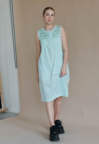 Vintage Sleeveles Embroidery Polka Dot Mint Dressing Gown