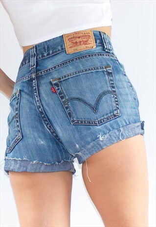 VINTAGE 90'S HIGH WAIST LEVI'S SHORTS