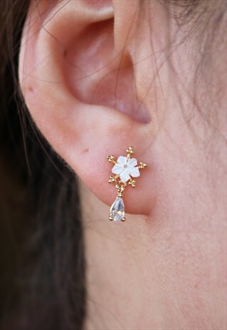 LILY DEW DROP EARRINGS - GOLD
