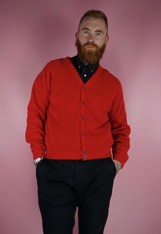 VINTAGE RED KNIT CARDIGAN