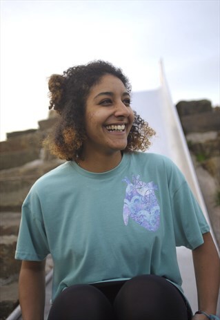 WITCH ANATOMICAL HEART POCKET TEE
