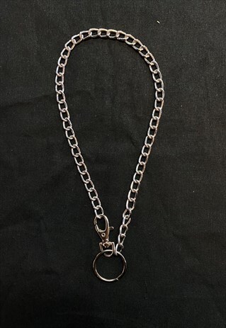 HOOP AND CLASP NECK CHAIN