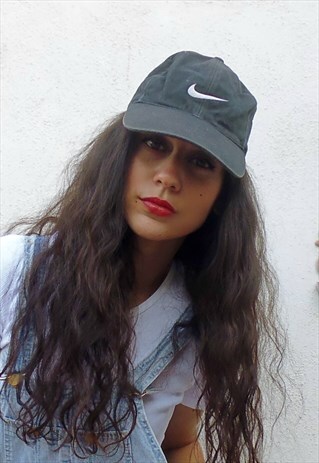 VINTAGE 90'S NIKE HAT