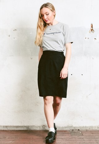 VINTAGE 80S BLACK VELVET SKIRT