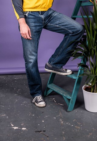 VINTAGE BLUE LEVI'S 514 JEANS
