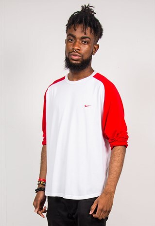 90'S VINTAGE WHITE NIKE BASEBALL T-SHIRT