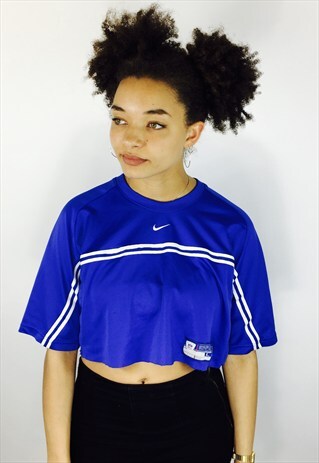 NIKE CROP TOP