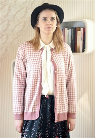 PINK AND WHITE DOGTOOTH CARDIGAN