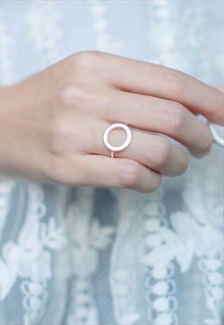 CIRCLE SILVER RING