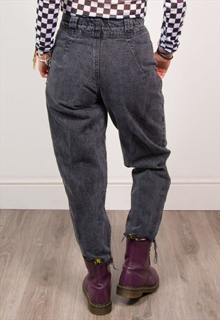 VINTAGE 90'S DARK GREY DENIM HIGH WAIST FRAYED HEM MOM JEANS
