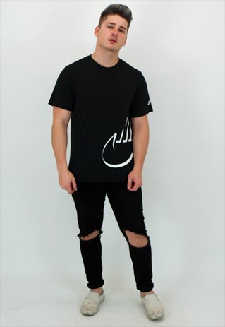 VINTAGE NIKE T-SHIRT