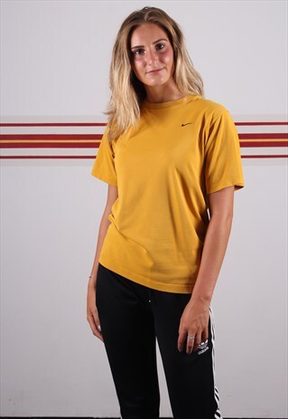 NIKE SHORT SLEEVE T-SHIRT