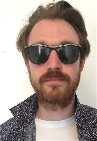 VINTAGE BLACK WAYFARER SUNGLASSES