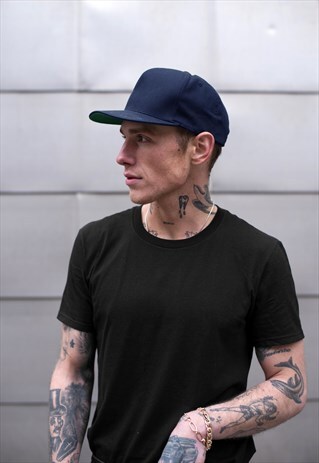ESSENTIAL PLAIN SNAPBACK BASEBALL CAP - NAVY BLUE