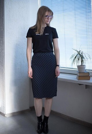 VINTAGE 80'S MIDI NAVY STRIPED SKIRT